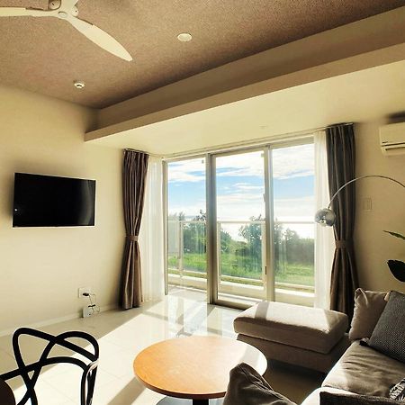 真栄田グランブルー403 ~ Maeda Grand Blue 403 ~ Apartment Онна Екстериор снимка